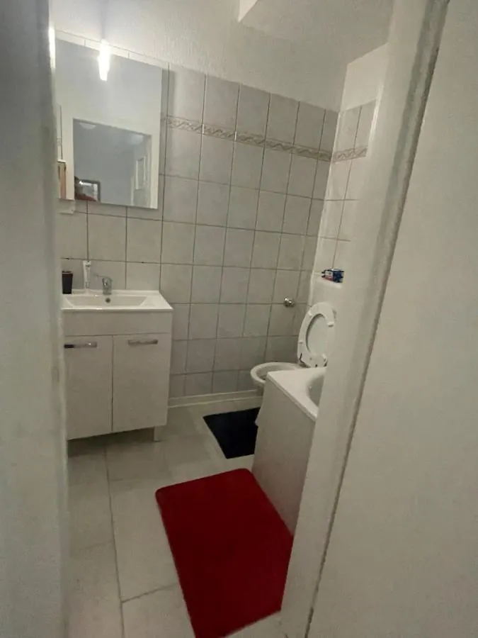 Old town Apartments , Perfekt für Messe 15min Düsseldorf
